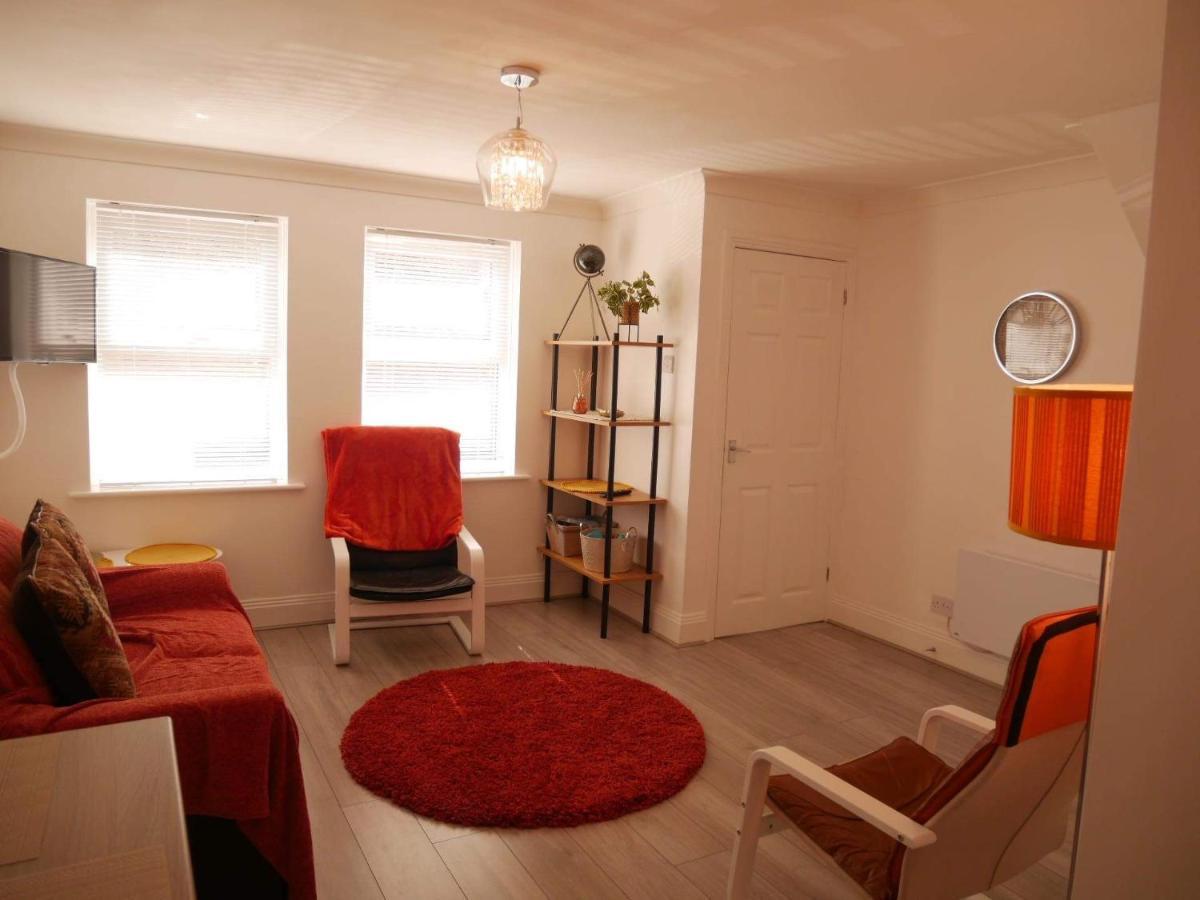 York City Centre, Recently Renovated 2 Bedroom Flat Exterior photo