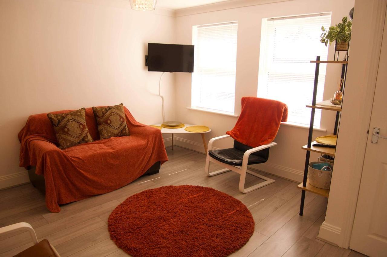 York City Centre, Recently Renovated 2 Bedroom Flat Exterior photo
