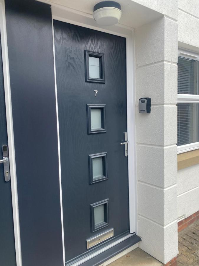 York City Centre, Recently Renovated 2 Bedroom Flat Exterior photo
